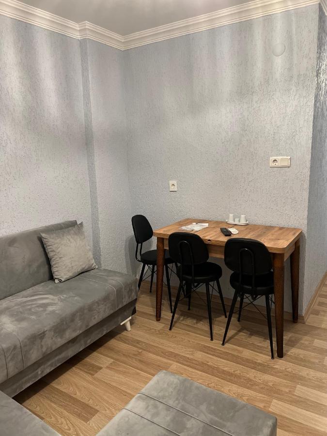 Ikbal Apart Hotel อิสตันบูล ภายนอก รูปภาพ